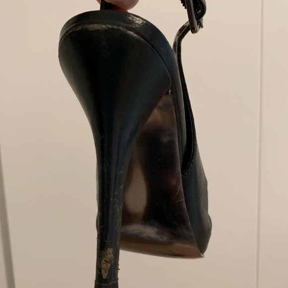 Black Heeled Sandals Size 7 - Picture 3 of 6